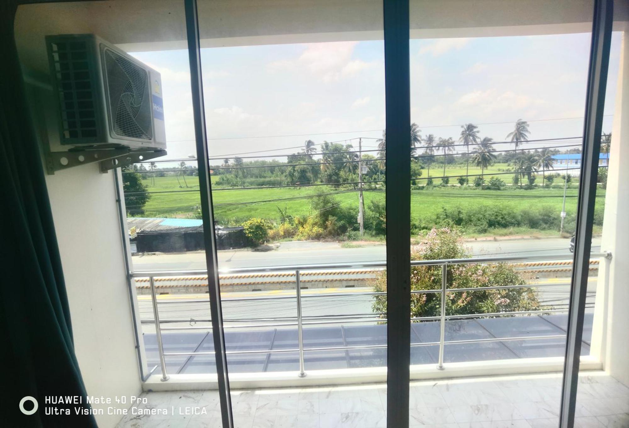 Отель 115 Townhouse Ban Khlong Krang Экстерьер фото