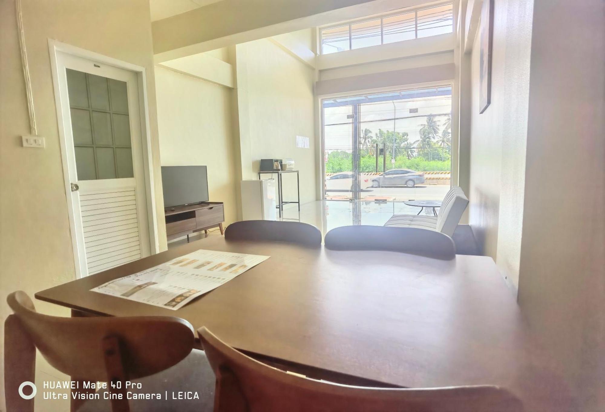 Отель 115 Townhouse Ban Khlong Krang Экстерьер фото