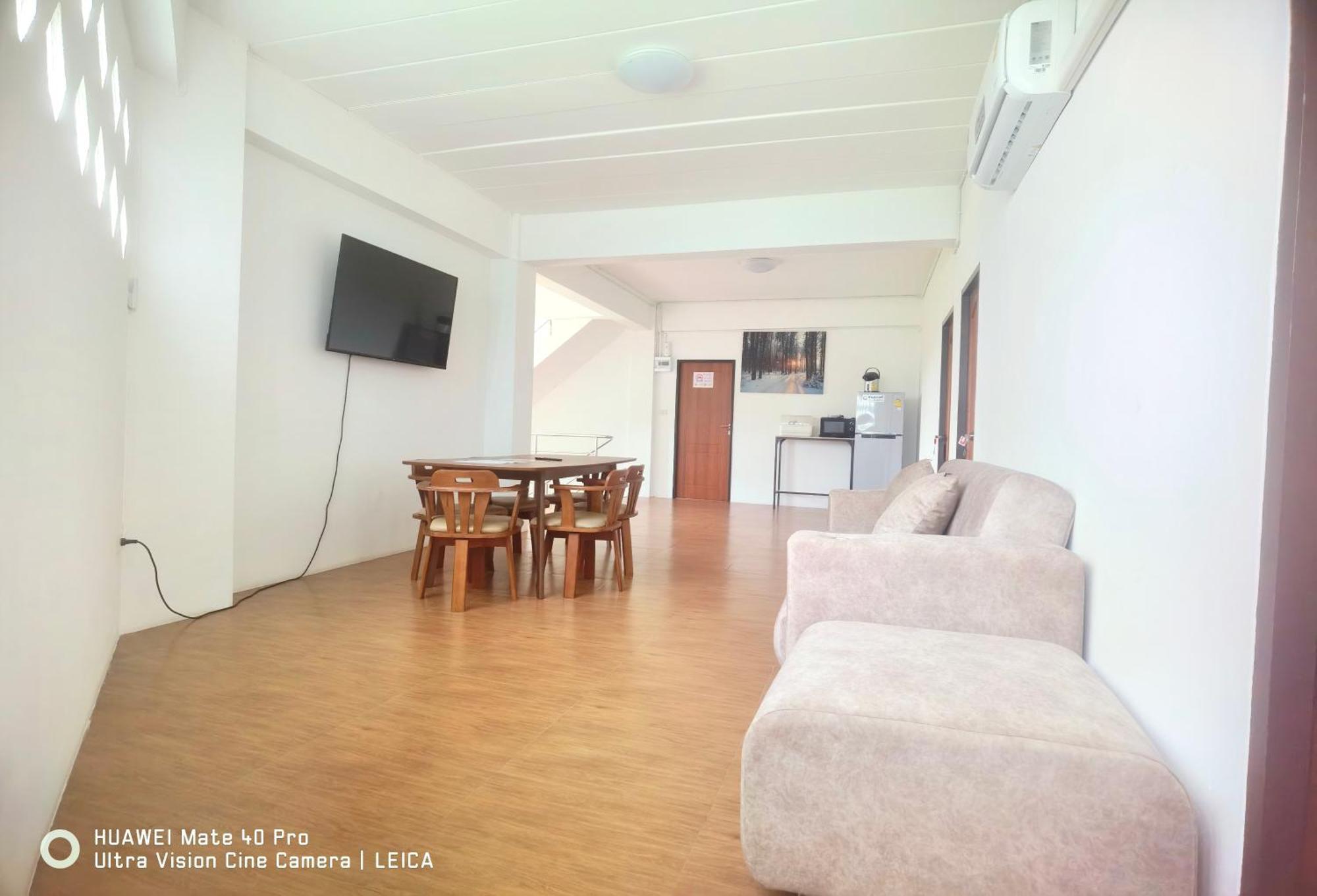 Отель 115 Townhouse Ban Khlong Krang Экстерьер фото