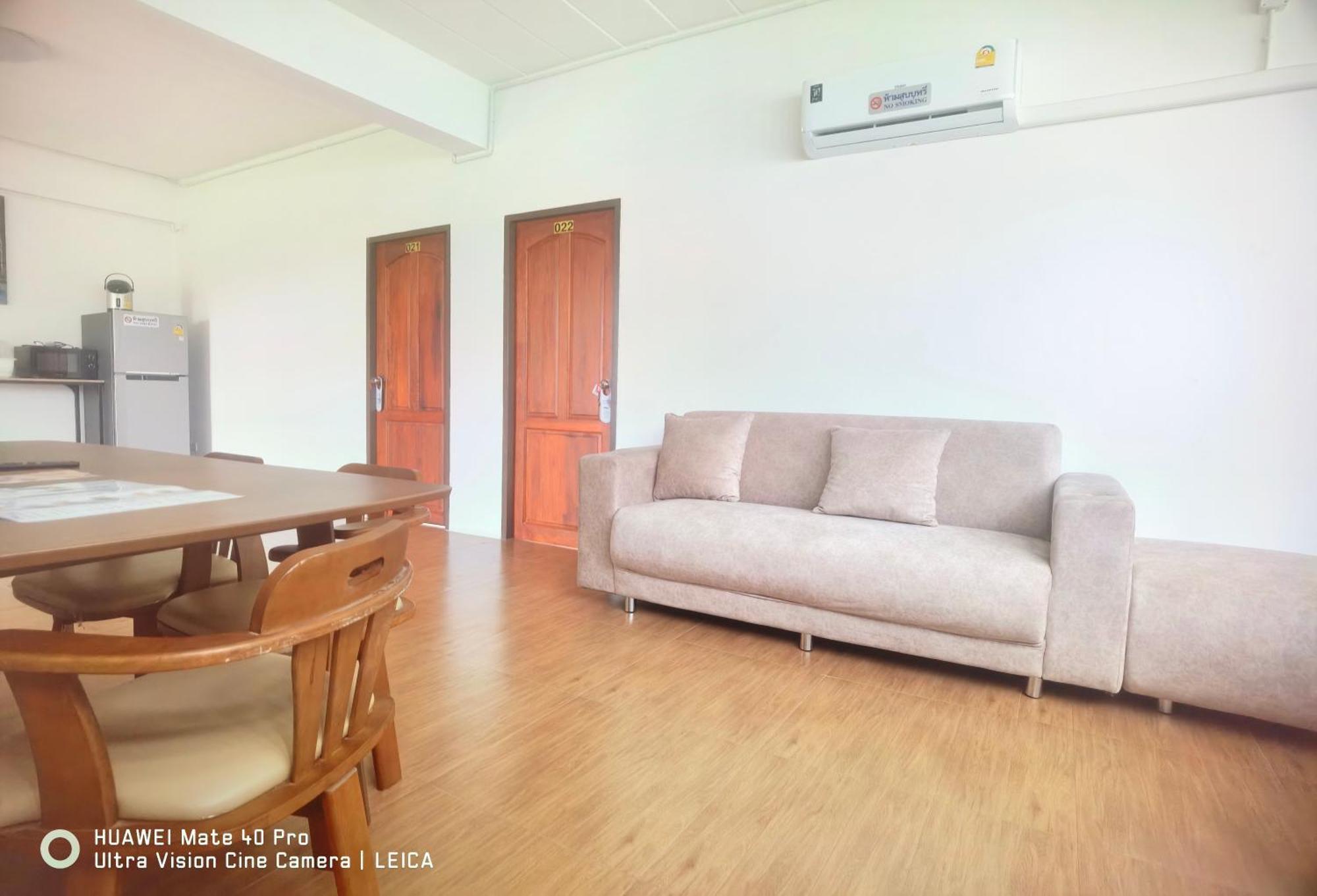 Отель 115 Townhouse Ban Khlong Krang Экстерьер фото